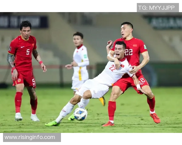 2018年越南杯平阳队与河内队激战成名的精彩对决回顾